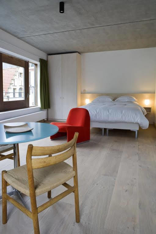 Kool Kaai Studio's Hotel